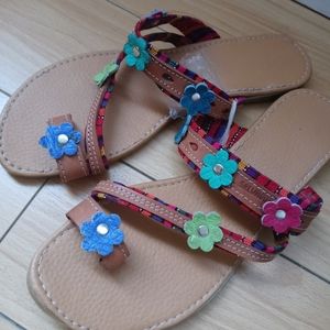Imported sandals. 100% handmade. Brand new.